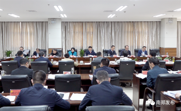 区委常委会召开会议