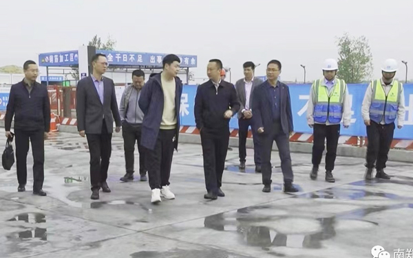 王志伟到工业园区调研“三个年”活动和工业经济