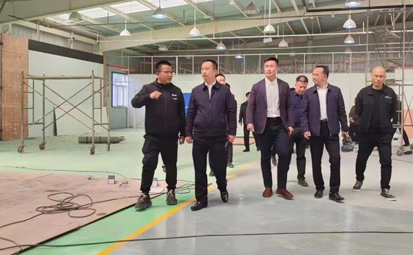 王志伟到黄官调研乡村振兴产业发展工作