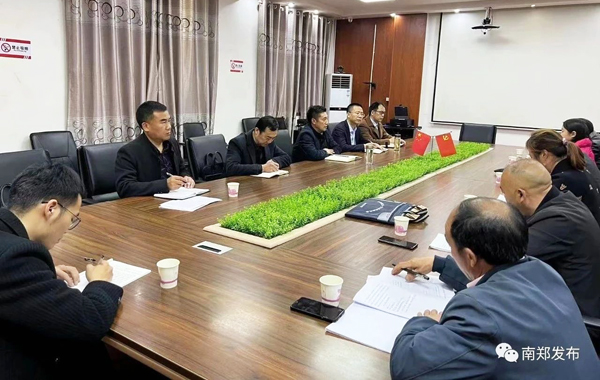 杨守奎到碑坝镇调研乡村振兴等工作